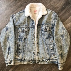 LEVIS blue wash fur jean jacket